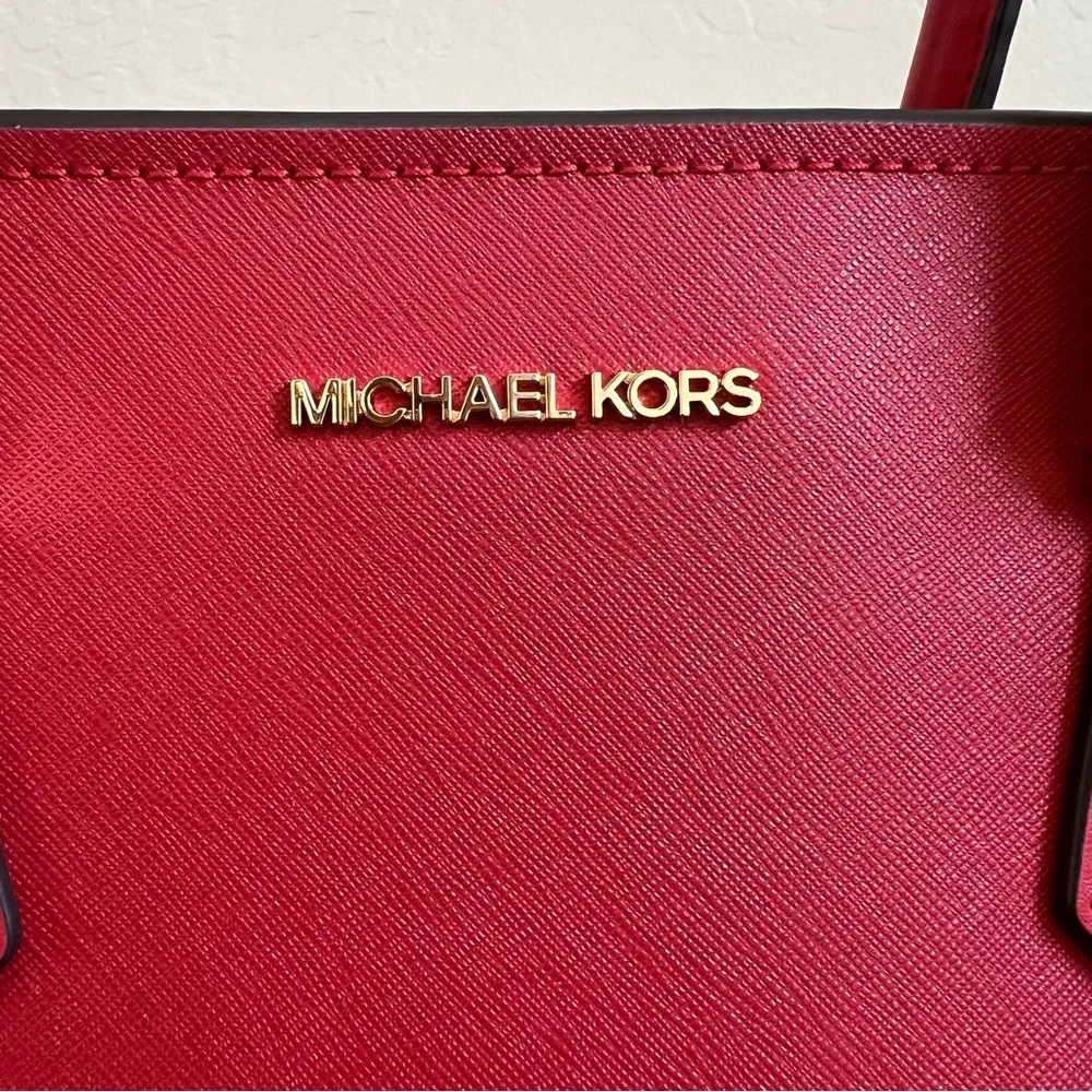 Michael Kors Sheila Tri Compartment Medium Satchel (No Long Strap)